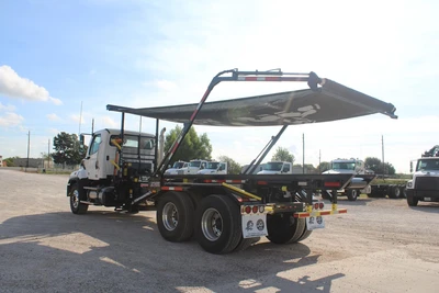 New | in-Stock 2027 FREIGHTLINER 114SD PLUS Rolloff Trucks Texas US | Roll Off Truck World #1507657