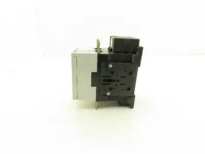 General Electric CK75CE300WH-T Contactor 250amp 135Hp @ 660/690V 74vdc Coil