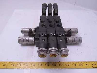 Parker B562ACD53C 3 B5 Series Pneumatic Valves on base w/ FB7 Silencers