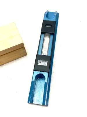 USED STIEFELMAYER, HOFFMANN GROUP SHAFT SPIRIT LEVEL, BASE LENGTH×ACCURACY: 300/2 MM