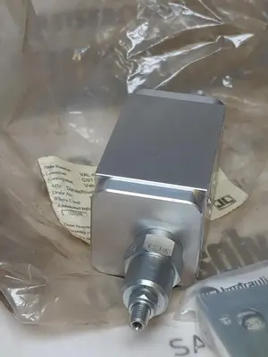 New | in-Stock SUN HYDRAULICS DJY 9HY9-A2 Pump & Valve Parts Ohio US | Surplus Asset Holdings #1247467