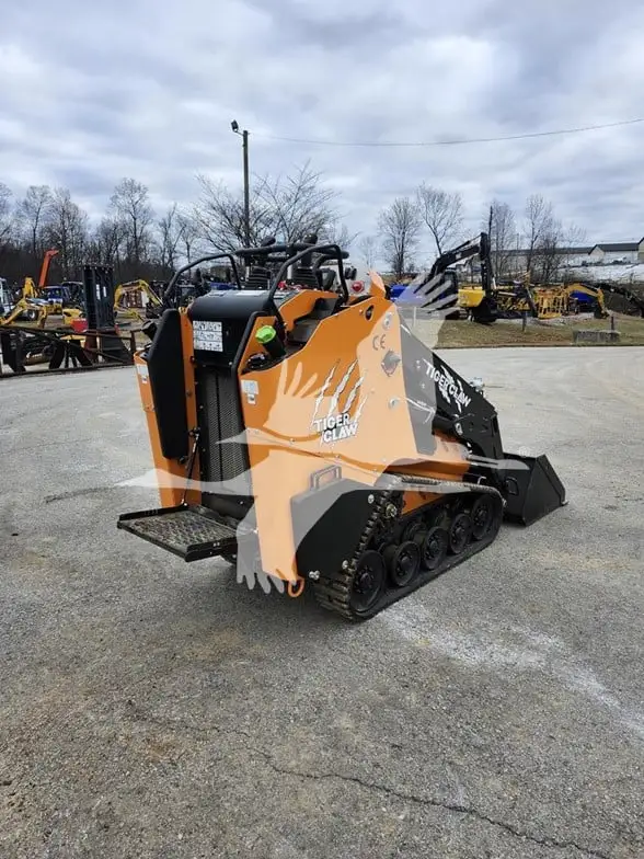 USED 2025 TIGER CLAW TC3000T