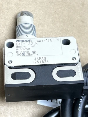 NEW Omron D4E-1A21N