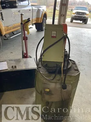 USED SCOTCHMAN 2T5LT NETAL CUTTING SAW