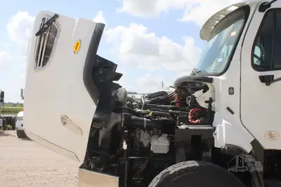 Used 2017 FREIGHTLINER 114SD Rolloff Trucks Texas US | Roll Off Truck World #1491741