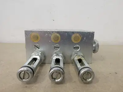 Used LINCOLN LD 56-250 Parts (Hydraulics and Pneumatics) British Columbia CA | Lenmark #1440856
