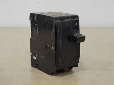 USED SQUARE D QO240