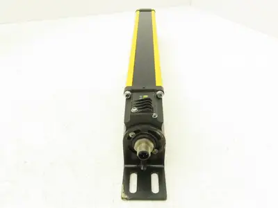 Allen Bradley 440L-T4J0320YD Light Curtain Guardmaster Transmitter Ser A Rev A