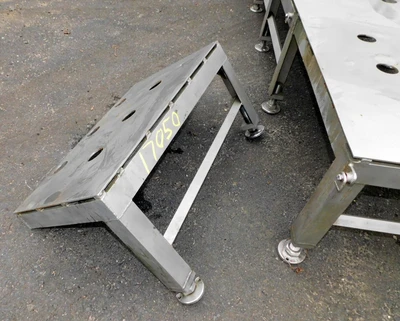 USED STAINLESS STEEL PLATFORM 40" X 128.5"