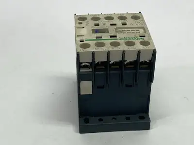 LC1K0610B7 | Schneider Electric  Contactor 3P 6A 440V 24VAC Coil - Used