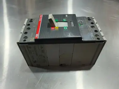 NEW ABB T4L 250 - 1SDA059457R1