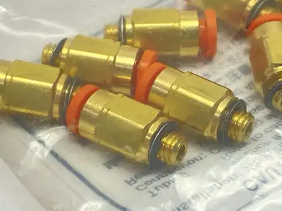 NEW SMC ONE-TOUCH FITTING MALE CONNECTOR 5/32" OD 10-32 UNF LOT OF 10