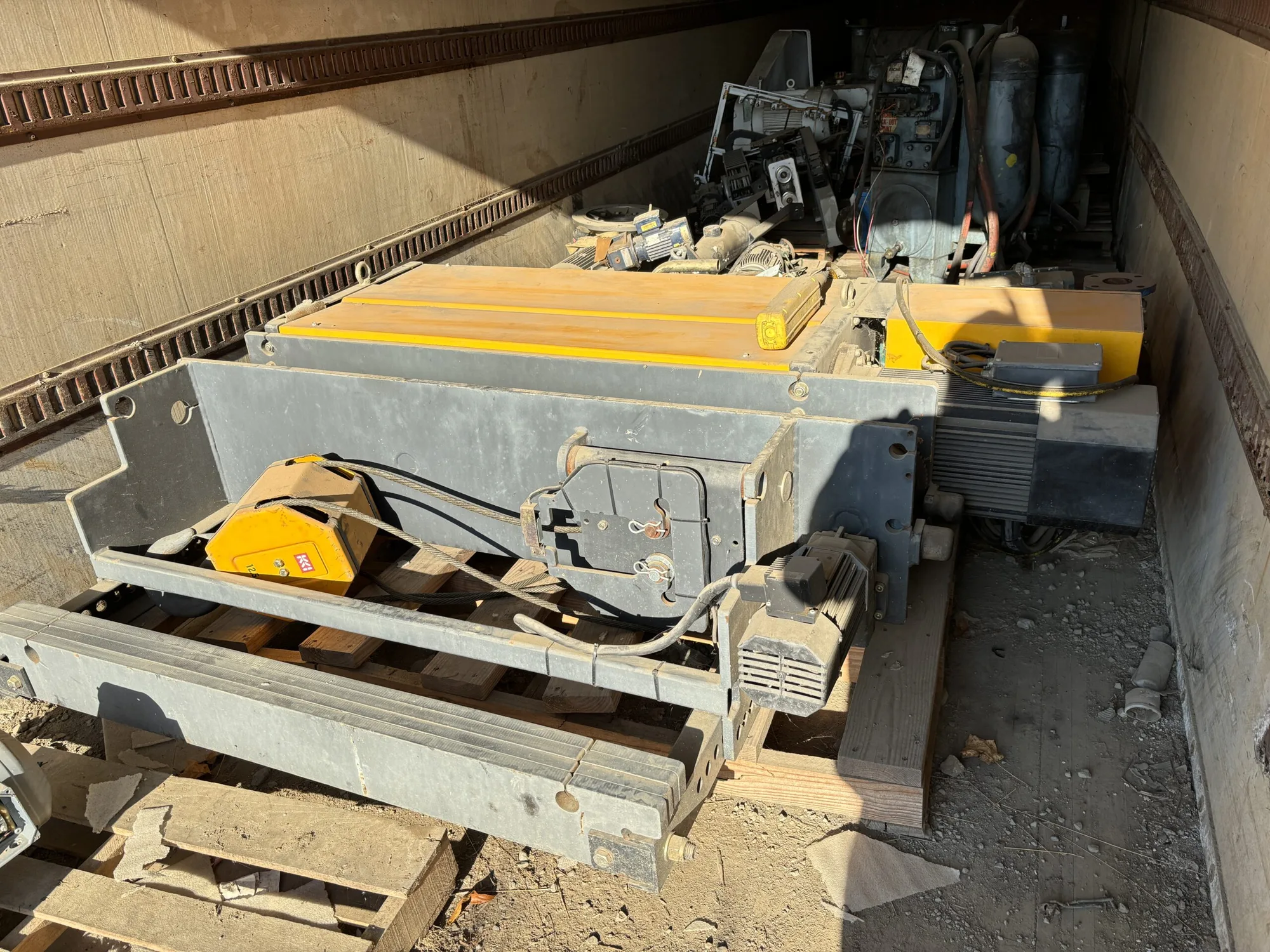 Konecranes XL400 12.5 Ton Electric Cable Hoist 66 ft height XL404N41ELA415AA00