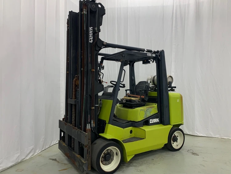 Used 2017 CLARK CGC60 Misc Forklifts Wisconsin US | Forklifttrader.com #566958