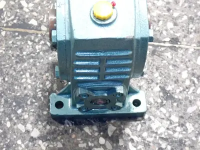 Worm Gear Speed Reducer - Wpka60