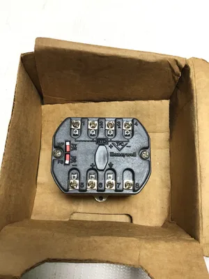 Honeywell STT350-0-0000 STT 3000 Smart Temperature Transmitter Module 11-42VDC
