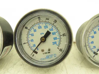 Johnson Controls G-2010-300 Analog Dial Indicator Gauge 0-30 psi Lot of 7