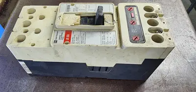 USED CUTLER-HAMMER JD3250F