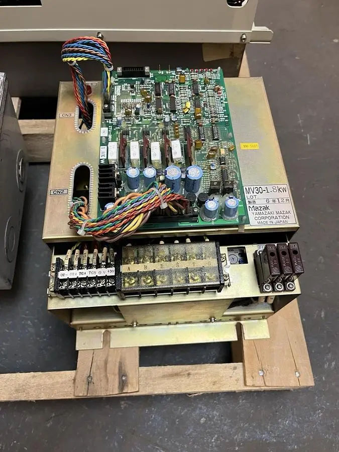 Used MAZAK MV30-1.8KW Servo Drives | Surplus Asset Holdings #1227082