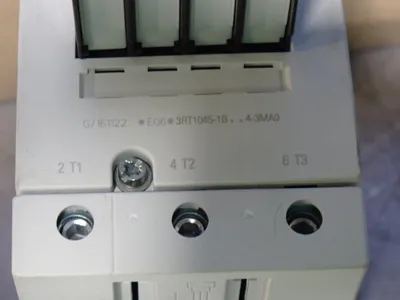 USED SIEMENS 3RT10451BB443MA0