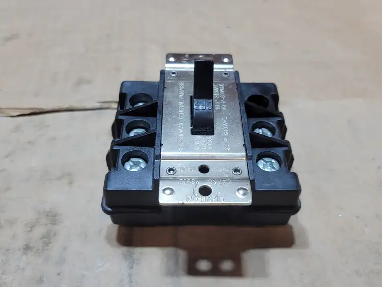 Used LEVITON MS603 Misc Electrical & Power Parts British Columbia CA | Lenmark #1439396