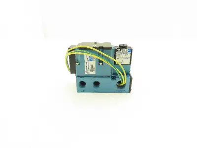 MAC 6211C-211-PM-111DA Pneumatic Single Solenoid Valve 120V 3/8"NPT Manifold