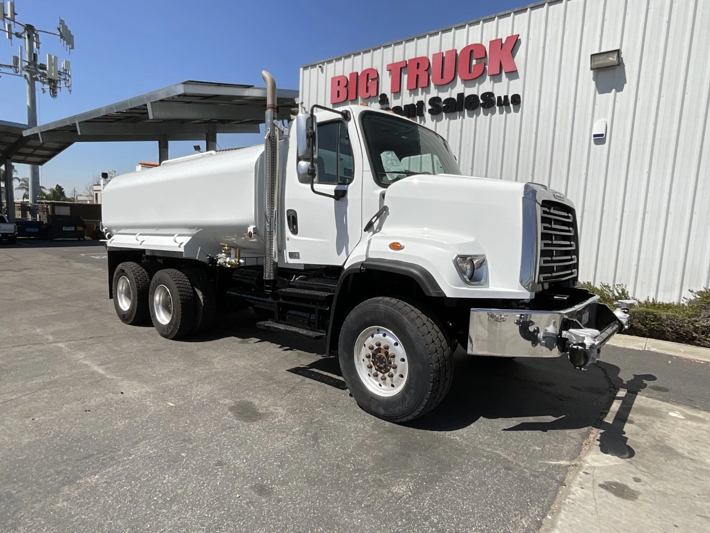 Used 2013 FREIGHTLINER 108SD Water Trucks California US | Big Truck & Equipment #1412278