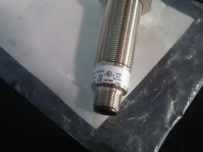 NEW BALLUFF BES025R