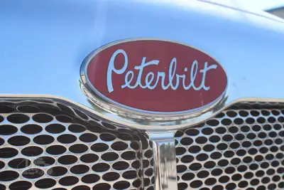 New | in-Stock 2027 PETERBILT 548 Rolloff Trucks Texas US | Roll Off Truck World #1492014