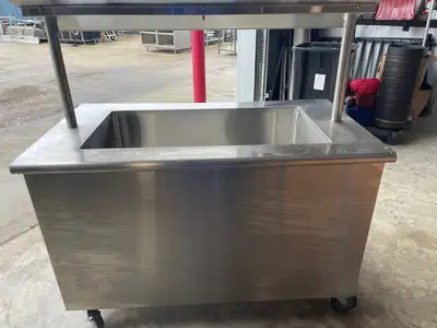 Used Hubert Used 52" Hubert 76306 Stainless 3 Pan Mobile Ice Down Bar Food Service Cart - SS309 Bar Equipment Illinois US | Falcon Restaurant Supply #1375698
