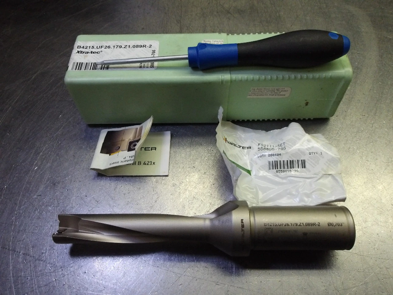 Walter 45/64" Coolant Thru Drill 1" Shank B4215.UF26.179.Z1.089R-2 (LOC2373B)
