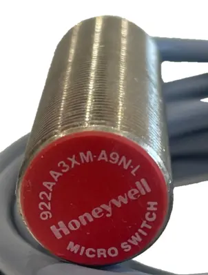 NEW HONEYWELL 922AA3XM-A9N-L PROXIMITY SENSOR 922AA3XMA9NL