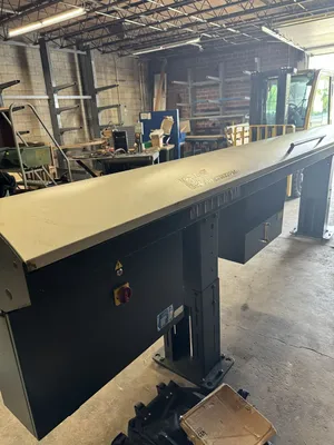 2013 LNS Alpha ST320 Magazine Type Bar Loaders | Tight Tolerance Machinery (2)