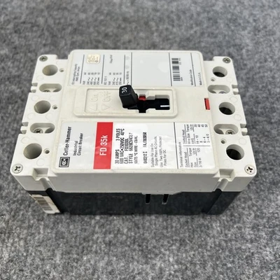 Used Cutler-Hammer FD3030L Circuit Breakers California US | Davliegogo LLC #1706071