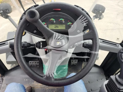 USED 2024 CATERPILLAR 910