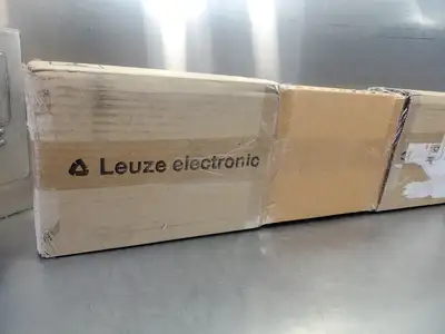 USED LEUZE MLC320R20-600/MLC320T20-600 Receiver/Transmitter Set