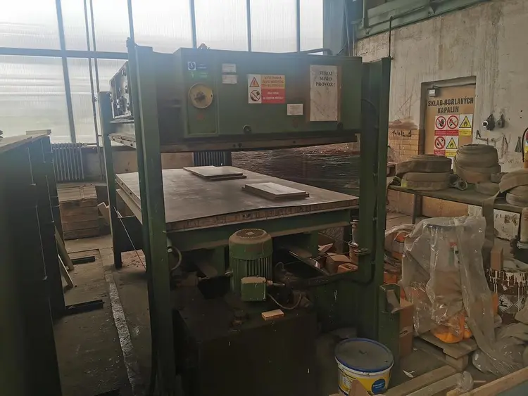 Used 1987 SOMA DGPWB-75/11 Hot Press CZ | Amaron s.r.o. #1068509
