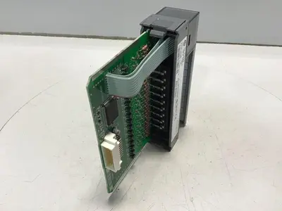 USED ALLEN BRADLEY 1746-IV16 SER C