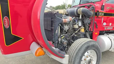 USED 2013 PETERBILT 365