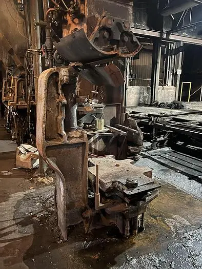 Used SPO 2160 JOLT SQUEEZE PIN LIFT MOLDING MACHINE Foundry Molding Machines | World Equipment and Machine Sales #394637
