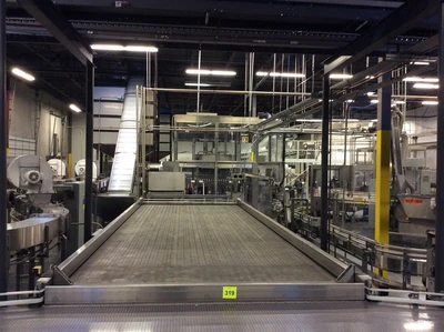 USED SENTRY EQUIPMENT & ERECTORS BI-DIRECTION ACCUMULATION TABLE
