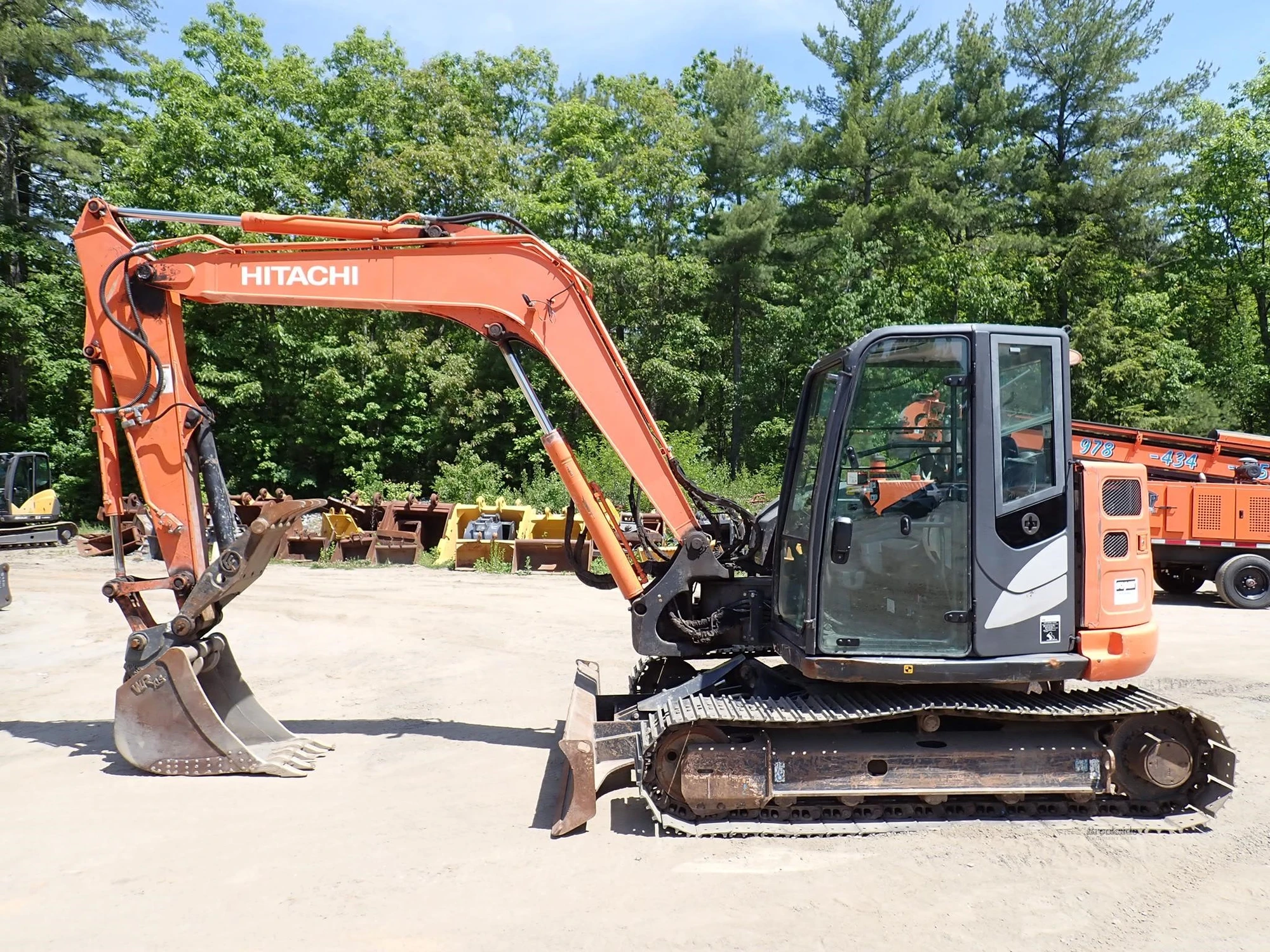Used 2015 HITACHI ZX85USB-5N Crawler Excavators Massachusetts US | Brookside Equipment Sales #1422146