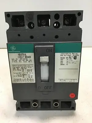 USED GE TED136070 / DISCONNECT