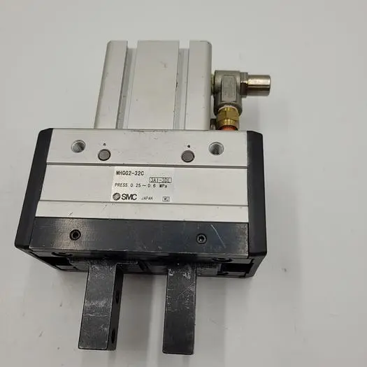 Used SMC SMC MHQG2-32C3 - PNEUMATIC GRIPPER Robot Parts | ND Industrial Surplus #1219421