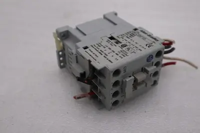 ALLEN BRADLEY 100-C09*10 SER A CONTACTOR AB STOCK K-447-A