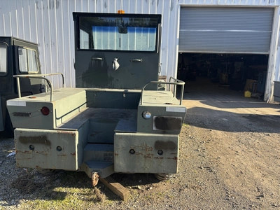American Coleman MB-4 Aircraft Pushback Tractor