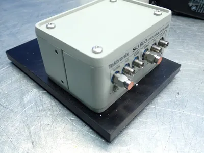 USED TEKTRONIX SIU800