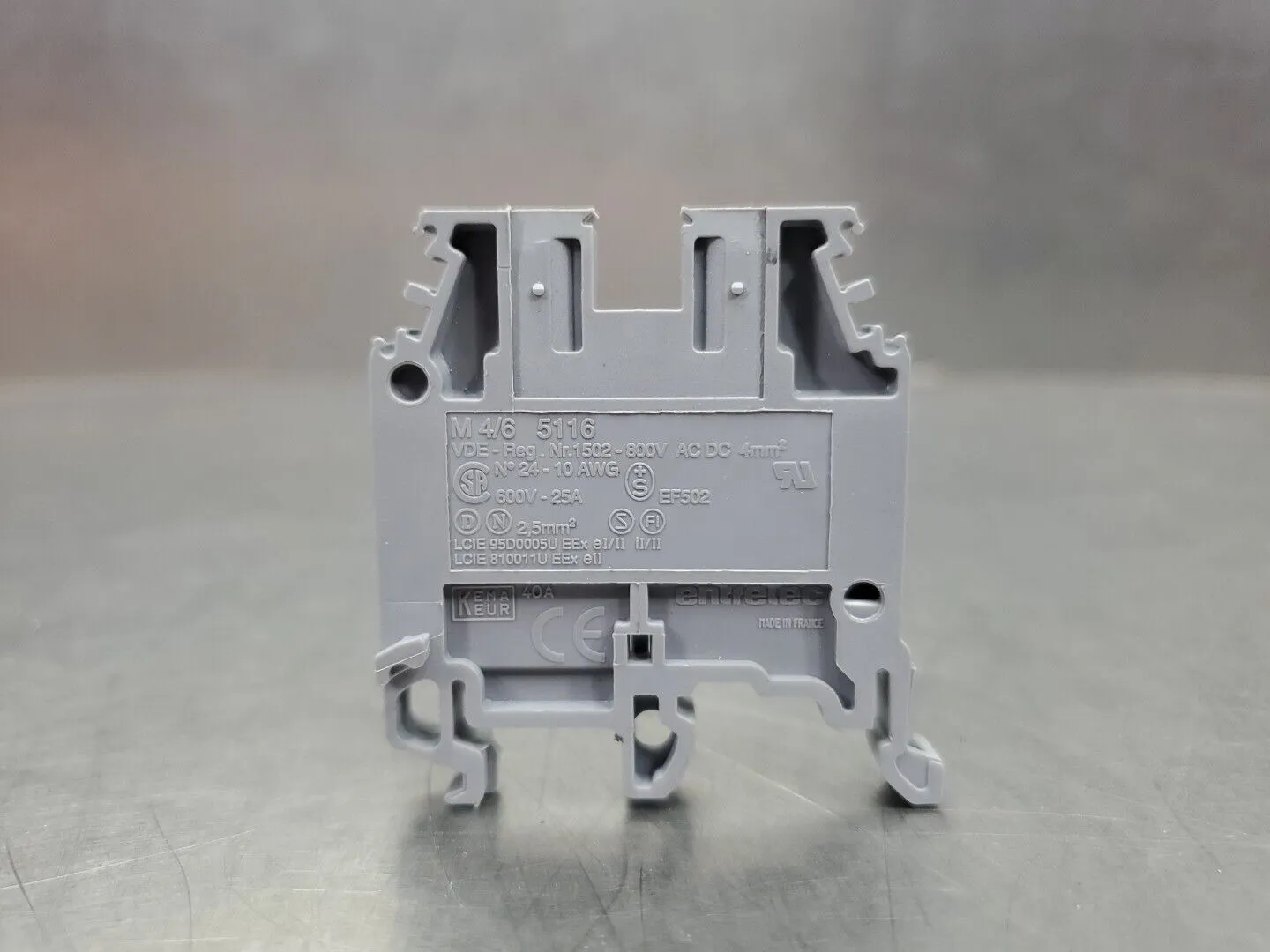 Entrelec M4/6 5116 Gray Terminal Block, Lot of 19. 4B-40