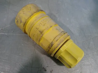 USED LEVITON L1620