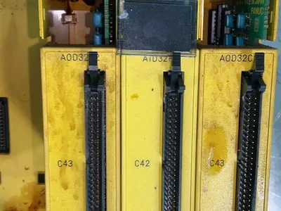 Used 2005 FANUC A03B0819C004 PLC Chassis Ohio US | HGR 24 #1345509